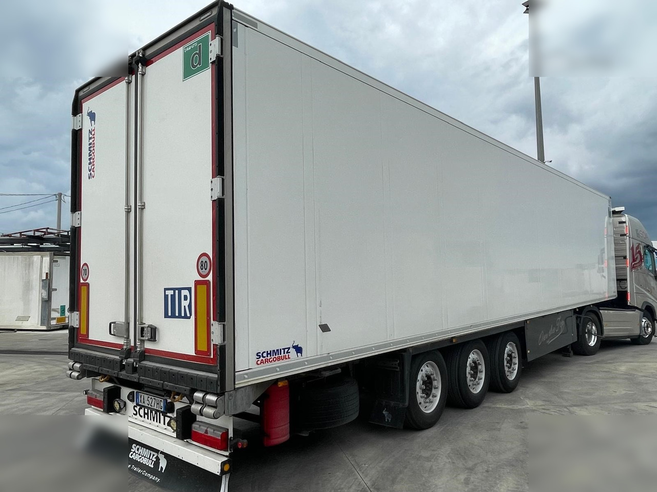 SCHMITZ CARGOBULL - Semi-reboque frigorífico: foto 2 SCHMITZ CARGOBULL - Semi-reboque frigorífico: foto 2