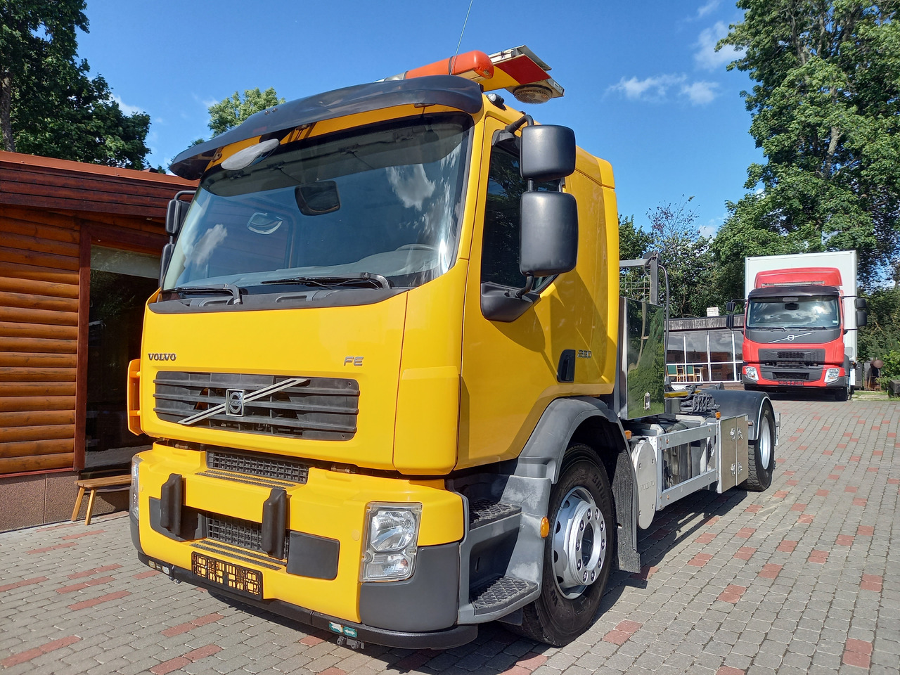 Volvo FE 280, 4x2, Hooklift - Camião polibenne: foto 1 Volvo FE 280, 4x2, Hooklift - Camião polibenne: foto 1