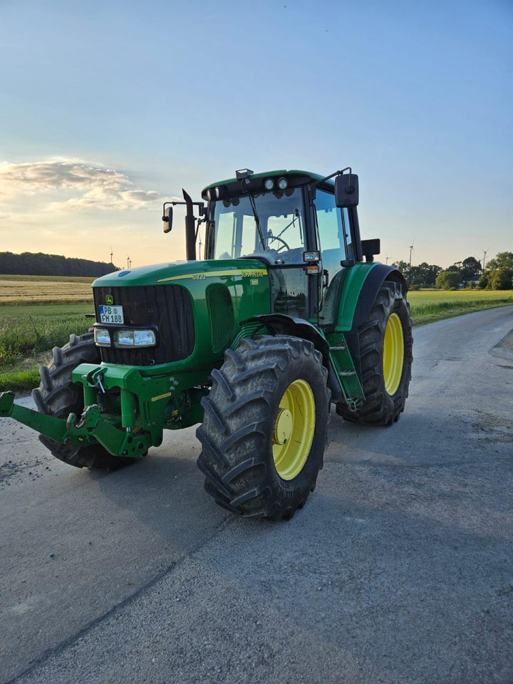 John Deere 6920 - Trator: foto 1 John Deere 6920 - Trator: foto 1
