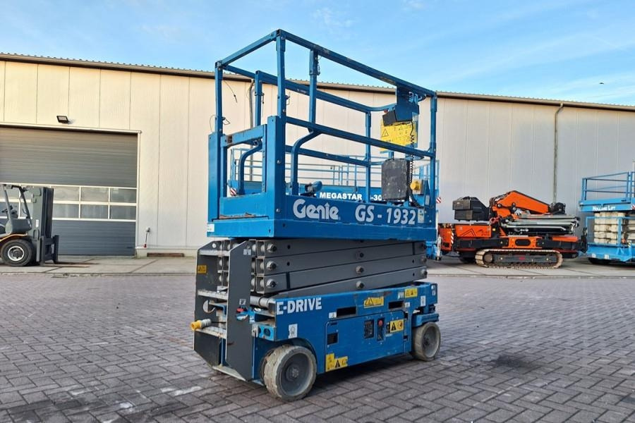 Genie GS1932 E-Drive Several In Stock, 8m Working Height - Plataforma de Tijera/ Plataforma de tesoura: foto 2 Genie GS1932 E-Drive Several In Stock, 8m Working Height - Plataforma de Tijera/ Plataforma de tesoura: foto 2