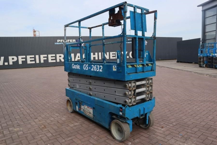 Genie GS2632 Electric, Working Height 10m, 227kg Capacit - Plataforma de Tijera/ Plataforma de tesoura: foto 2 Genie GS2632 Electric, Working Height 10m, 227kg Capacit - Plataforma de Tijera/ Plataforma de tesoura: foto 2