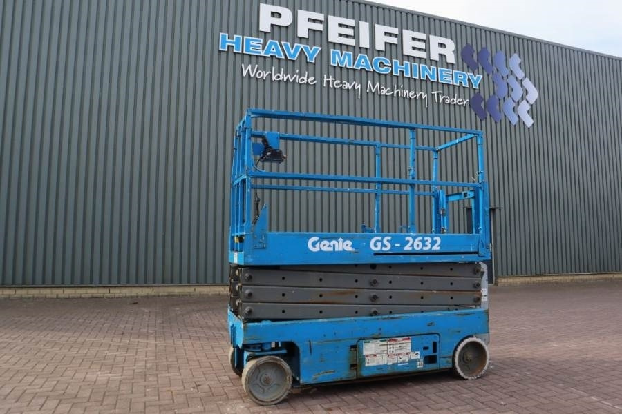 Genie GS2632 Electric, Working Height 10m, 227kg Capacit - Plataforma de Tijera/ Plataforma de tesoura: foto 1 Genie GS2632 Electric, Working Height 10m, 227kg Capacit - Plataforma de Tijera/ Plataforma de tesoura: foto 1