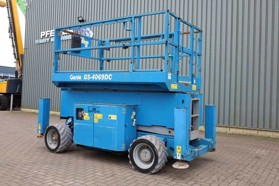 Plataforma de Tijera/ Plataforma de tesoura Genie GS4069 Electric, 14m Working Height, 363kg Capacit: foto 8