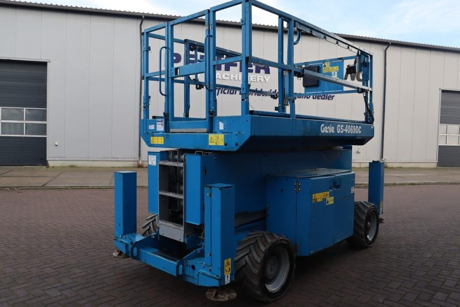 Genie GS4069DC Electric, 14m Working Height, 363kg Capac - Plataforma de Tijera/ Plataforma de tesoura: foto 2 Genie GS4069DC Electric, 14m Working Height, 363kg Capac - Plataforma de Tijera/ Plataforma de tesoura: foto 2