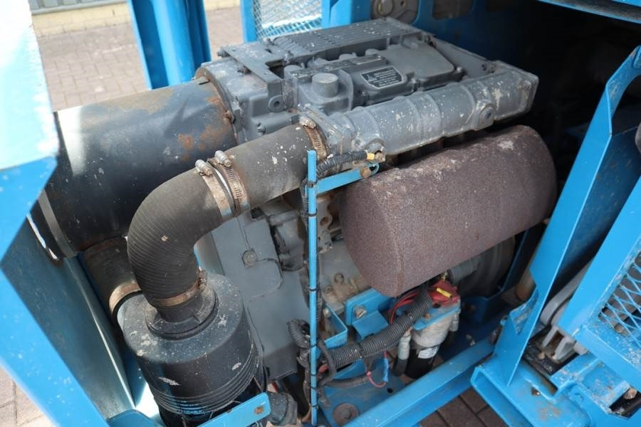 Genie GS4390 Diesel, 4x4 Drive, 15.11m Working Height 68 - Plataforma de Tijera/ Plataforma de tesoura: foto 2 Genie GS4390 Diesel, 4x4 Drive, 15.11m Working Height 68 - Plataforma de Tijera/ Plataforma de tesoura: foto 2