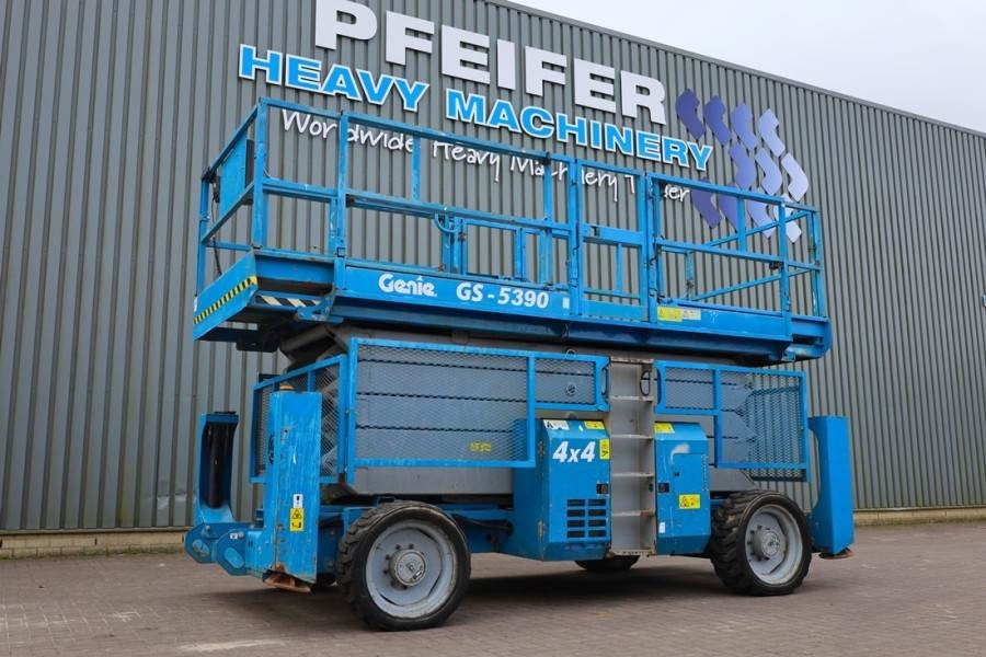 Genie GS5390 Diesel, 4x4 Drive, 18.15m Working Height, 6  - Plataforma de Tijera/ Plataforma de tesoura: foto 1 Genie GS5390 Diesel, 4x4 Drive, 18.15m Working Height, 6  - Plataforma de Tijera/ Plataforma de tesoura: foto 1