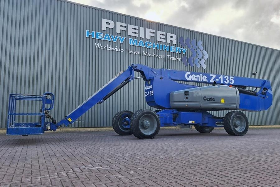 Genie Z135/70 Diesel, 4x4x4 Drive, 43m Lifting Height, 2 - Plataforma articulada: foto 1 Genie Z135/70 Diesel, 4x4x4 Drive, 43m Lifting Height, 2 - Plataforma articulada: foto 1