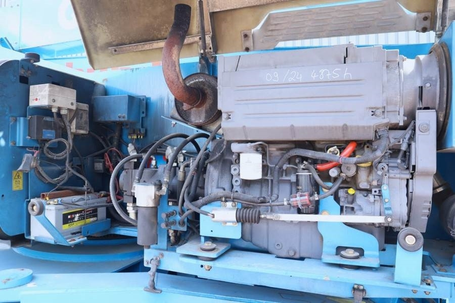 Genie ZX135/70 Diesel, 4x4x4 Drive, 43m Working Height, - Plataforma articulada: foto 4 Genie ZX135/70 Diesel, 4x4x4 Drive, 43m Working Height, - Plataforma articulada: foto 4