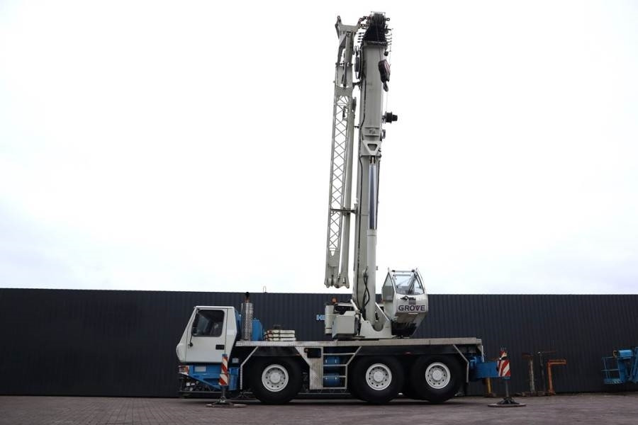 Grove GMK3055 Diesel, 6x6x6, 55t Capacity, 43m Main Boom - Grua todo o terreno: foto 2 Grove GMK3055 Diesel, 6x6x6, 55t Capacity, 43m Main Boom - Grua todo o terreno: foto 2