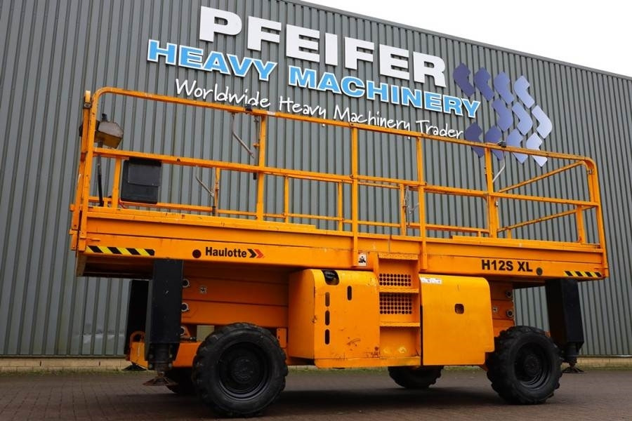 Haulotte H12SXL Diesel, 4x4 Drive, 12m Working Height, 700k - Plataforma de Tijera/ Plataforma de tesoura: foto 1 Haulotte H12SXL Diesel, 4x4 Drive, 12m Working Height, 700k - Plataforma de Tijera/ Plataforma de tesoura: foto 1