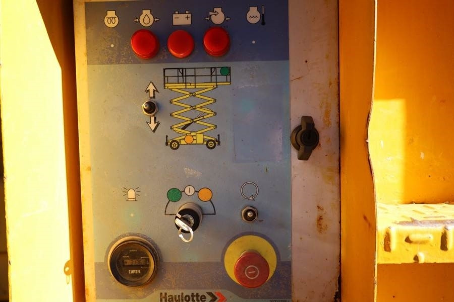 Haulotte H15SXL Diesel, 4x4 Drive, 15m Working Height, 500k - Plataforma de Tijera/ Plataforma de tesoura: foto 4 Haulotte H15SXL Diesel, 4x4 Drive, 15m Working Height, 500k - Plataforma de Tijera/ Plataforma de tesoura: foto 4