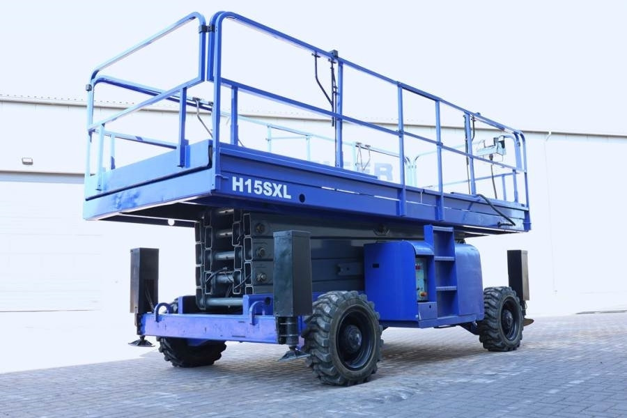 Haulotte H15SXL Diesel, 4x4 Drive, 15m Working Height, 500k - Plataforma de Tijera/ Plataforma de tesoura: foto 2 Haulotte H15SXL Diesel, 4x4 Drive, 15m Working Height, 500k - Plataforma de Tijera/ Plataforma de tesoura: foto 2