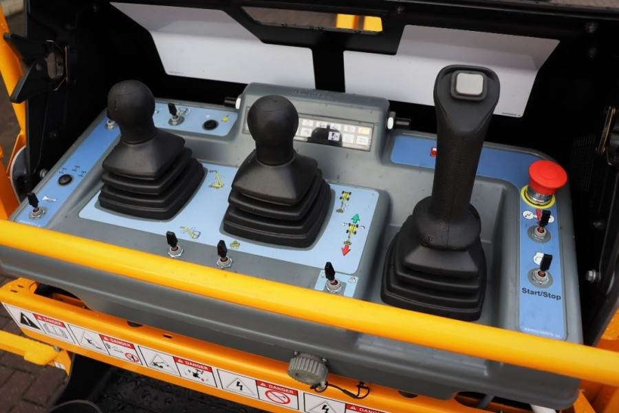 Haulotte HT23RTJ O Valid Inspection, *Guarantee! Diesel, 4x - Plataforma telescópica: foto 4 Haulotte HT23RTJ O Valid Inspection, *Guarantee! Diesel, 4x - Plataforma telescópica: foto 4