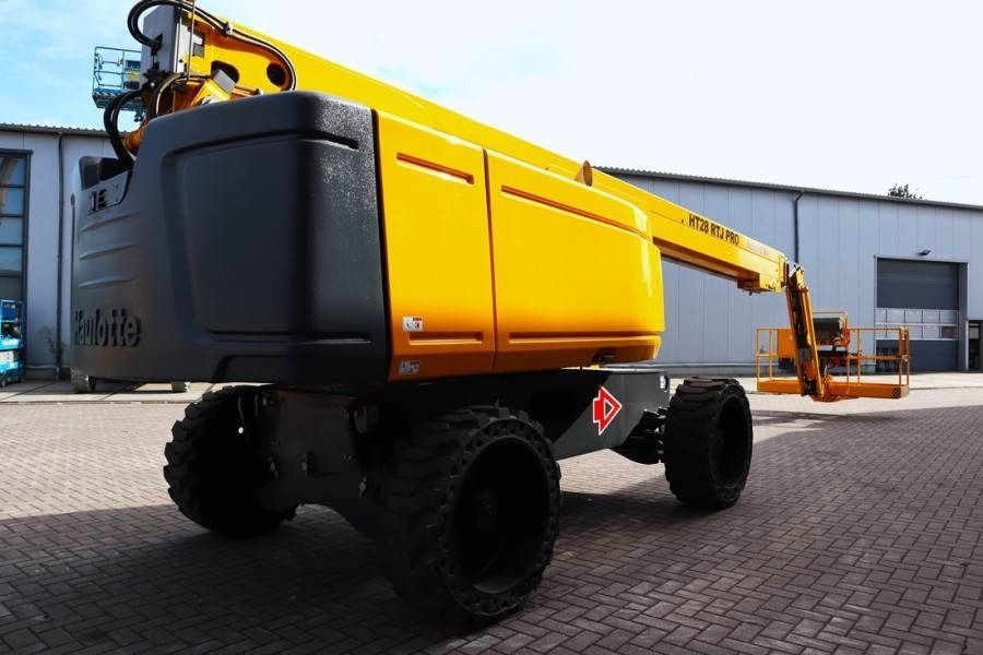 Haulotte HT28RTJ Pro Guarantee! 4x4x4 Drive, 28 m Working H - Plataforma telescópica: foto 2 Haulotte HT28RTJ Pro Guarantee! 4x4x4 Drive, 28 m Working H - Plataforma telescópica: foto 2