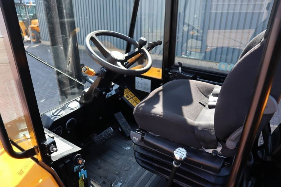 JCB 940-4 T4 Valid inspection, *Guarantee! Diesel, 4x4 - Empilhador todo-o-terreno: foto 4 JCB 940-4 T4 Valid inspection, *Guarantee! Diesel, 4x4 - Empilhador todo-o-terreno: foto 4