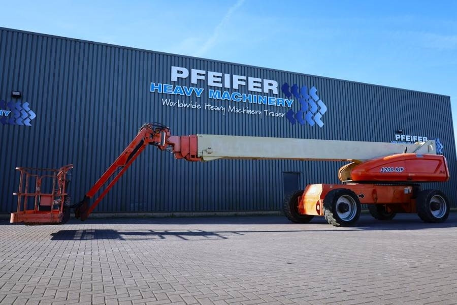 JLG 1200SJP Diesel, 4x4x4 Drive, 38.7m Working Height, - Plataforma telescópica: foto 1 JLG 1200SJP Diesel, 4x4x4 Drive, 38.7m Working Height, - Plataforma telescópica: foto 1
