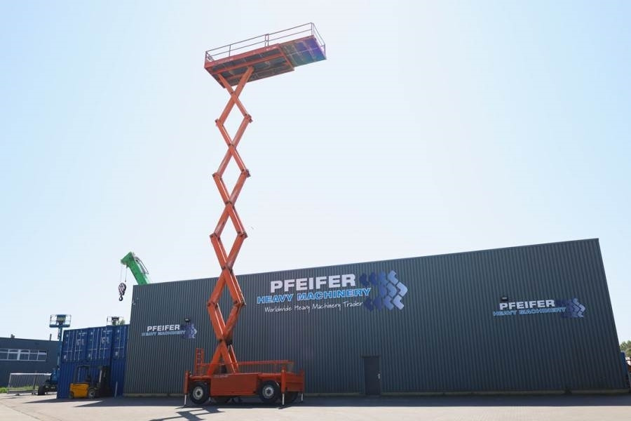 JLG 210-25 Diesel, 4x4 Drive, 23m Working Height, 1000 - Plataforma de Tijera/ Plataforma de tesoura: foto 3 JLG 210-25 Diesel, 4x4 Drive, 23m Working Height, 1000 - Plataforma de Tijera/ Plataforma de tesoura: foto 3