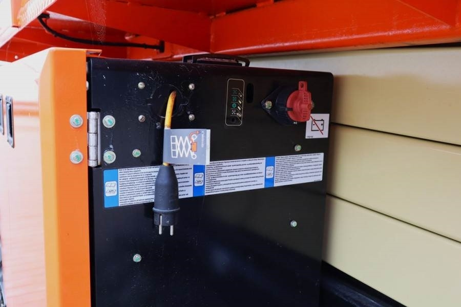 JLG ERT2669 Unused, Electric, 10m Working Height, 680k - Plataforma de Tijera/ Plataforma de tesoura: foto 3 JLG ERT2669 Unused, Electric, 10m Working Height, 680k - Plataforma de Tijera/ Plataforma de tesoura: foto 3