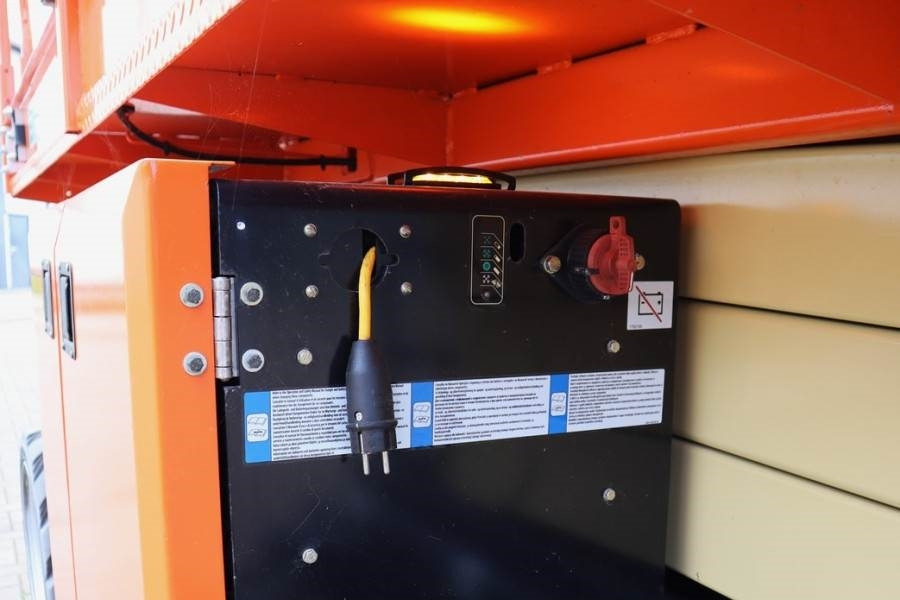 JLG ERT2669 Unused, Electric, 10m Working Height, 680k - Plataforma de Tijera/ Plataforma de tesoura: foto 5 JLG ERT2669 Unused, Electric, 10m Working Height, 680k - Plataforma de Tijera/ Plataforma de tesoura: foto 5