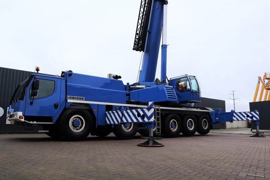 Liebherr LTM1150-6.1 Dutch Vehicle Registration, Valid Abom - Grua todo o terreno: foto 2 Liebherr LTM1150-6.1 Dutch Vehicle Registration, Valid Abom - Grua todo o terreno: foto 2