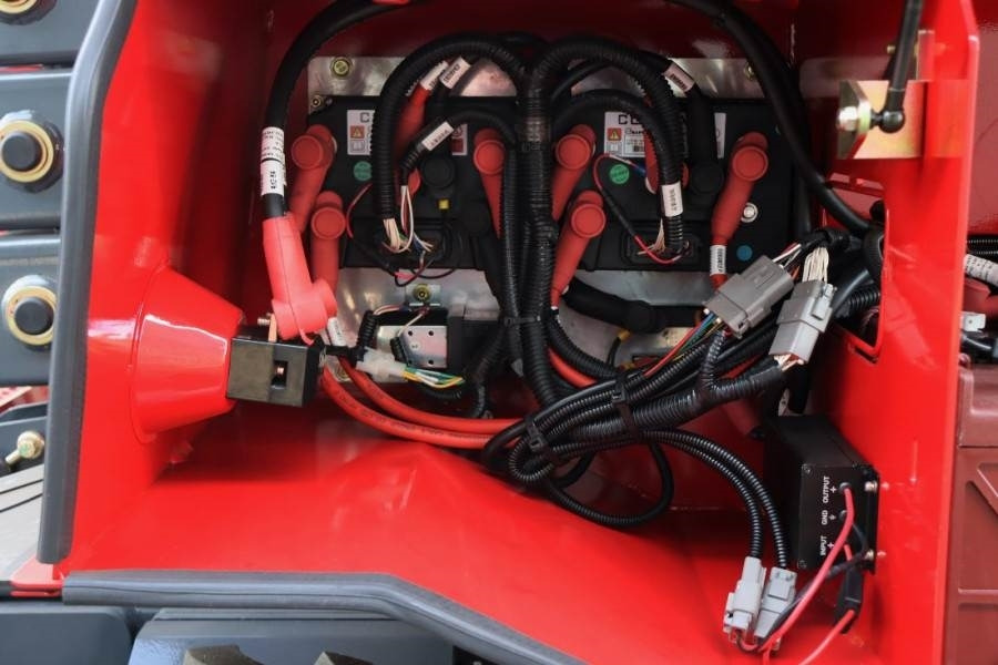 Plataforma de Tijera/ Plataforma de tesoura Magni ES1418RT New And Available Directly From Stock, El: foto 11 Plataforma de Tijera/ Plataforma de tesoura Magni ES1418RT New And Available Directly From Stock, El: foto 11