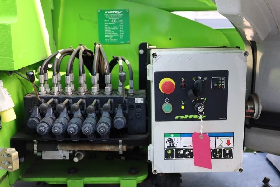 Niftylift HR17N HYBRID MK3 Hybrid Battery & Diesel, 17m Work - Plataforma articulada: foto 5 Niftylift HR17N HYBRID MK3 Hybrid Battery & Diesel, 17m Work - Plataforma articulada: foto 5