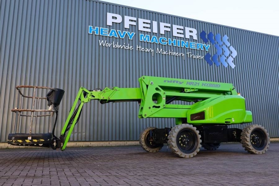 Niftylift HR21 HYBRIDE 4x4 MK2 Hybride, 4x4 Drive, 21m Worki - Plataforma articulada: foto 1 Niftylift HR21 HYBRIDE 4x4 MK2 Hybride, 4x4 Drive, 21m Worki - Plataforma articulada: foto 1