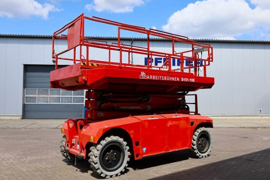 PB LIFT S151-19E 4x4 Electric, 4x4 Drive, 15m Working - Plataforma de Tijera/ Plataforma de tesoura: foto 3 PB LIFT S151-19E 4x4 Electric, 4x4 Drive, 15m Working - Plataforma de Tijera/ Plataforma de tesoura: foto 3