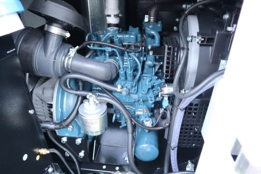 Trime X-BOX 4x320W Valid inspection, *Guarantee! Hydr. V - Torre de iluminação: foto 5 Trime X-BOX 4x320W Valid inspection, *Guarantee! Hydr. V - Torre de iluminação: foto 5