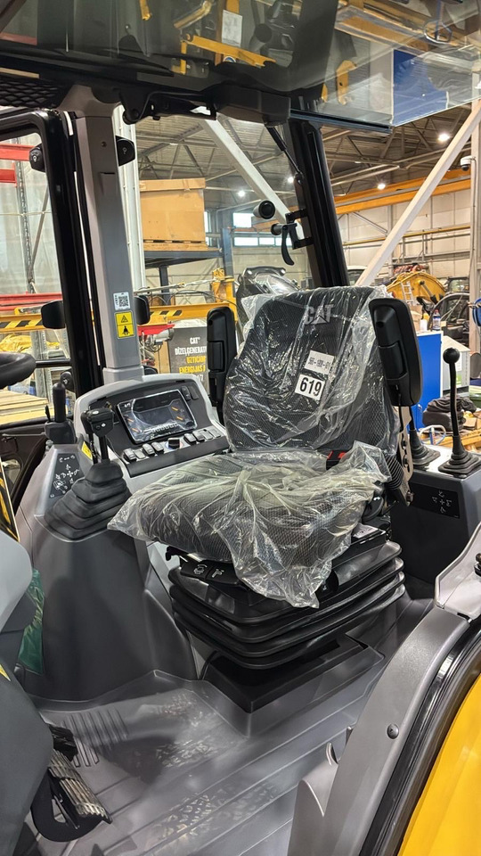 CATERPILLAR 434 - Retroescavadeira: foto 2 CATERPILLAR 434 - Retroescavadeira: foto 2