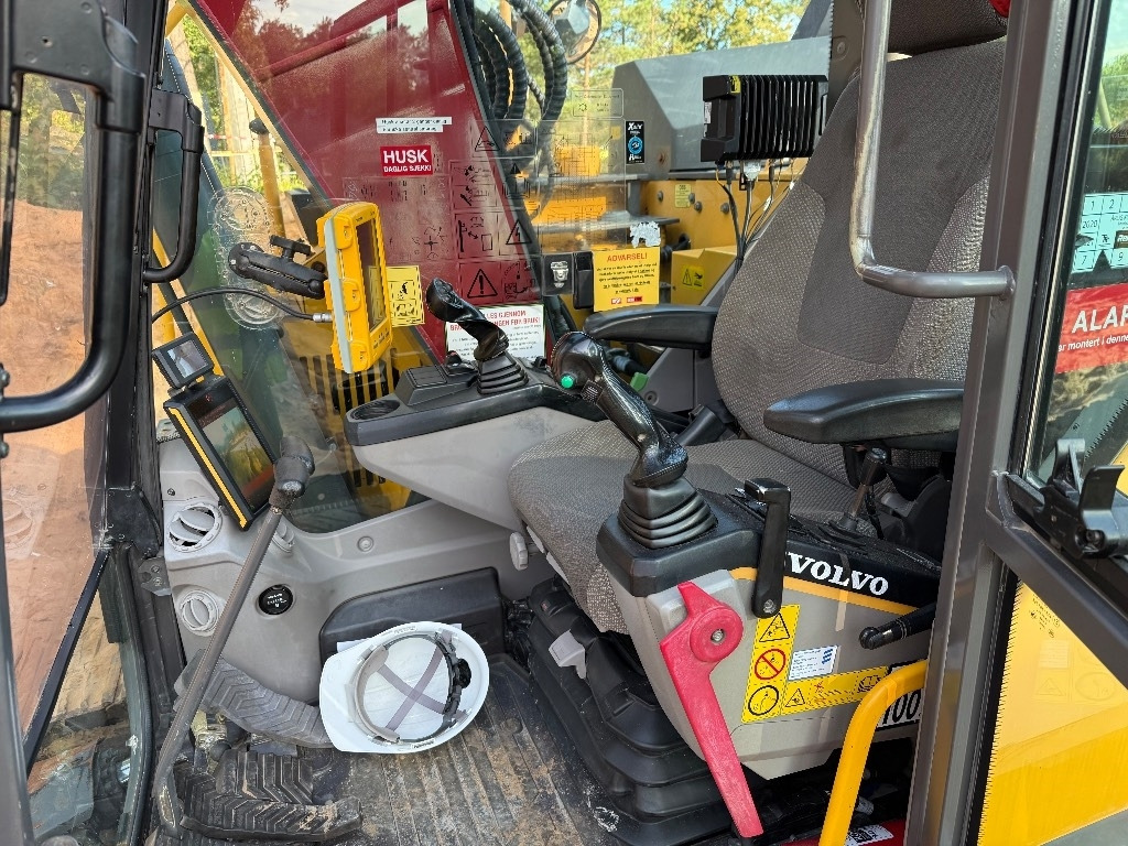 Volvo 145el - Escavadora de rastos: foto 4 Volvo 145el - Escavadora de rastos: foto 4