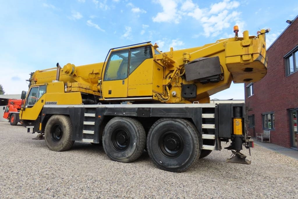 Liebherr LTM 1055-1 - Grua todo o terreno: foto 4 Liebherr LTM 1055-1 - Grua todo o terreno: foto 4