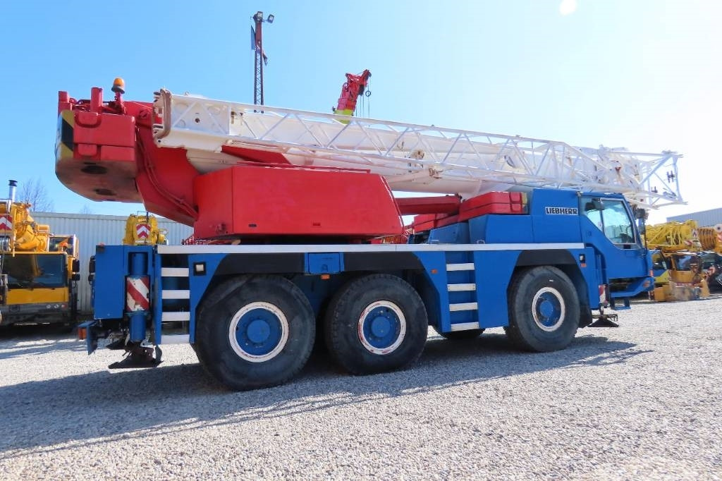 Liebherr LTM 1055-1  - Grua todo o terreno: foto 3 Liebherr LTM 1055-1  - Grua todo o terreno: foto 3