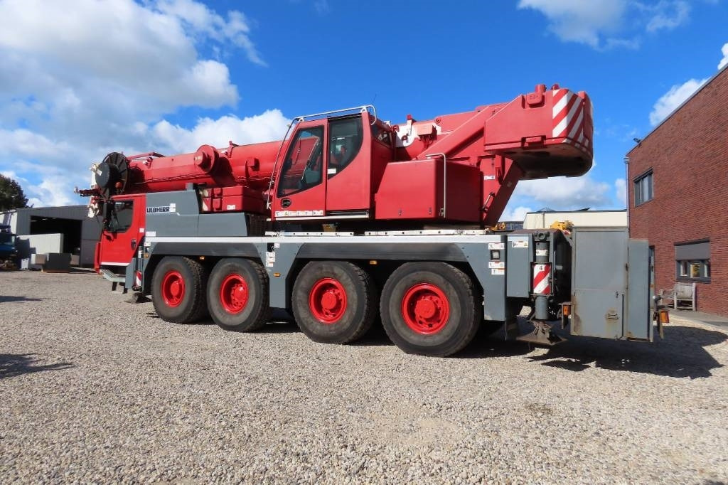 Liebherr LTM 1070-4.2 - Grua todo o terreno: foto 4 Liebherr LTM 1070-4.2 - Grua todo o terreno: foto 4