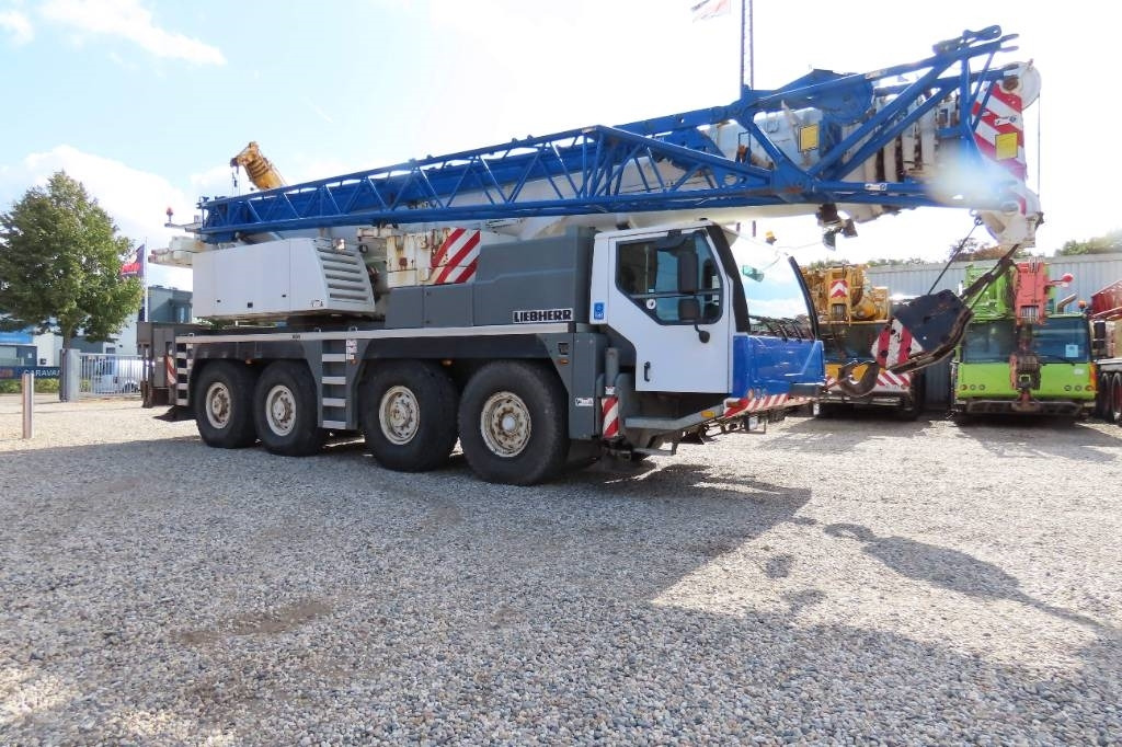 Liebherr LTM 1090-4.1 - Grua todo o terreno: foto 2 Liebherr LTM 1090-4.1 - Grua todo o terreno: foto 2