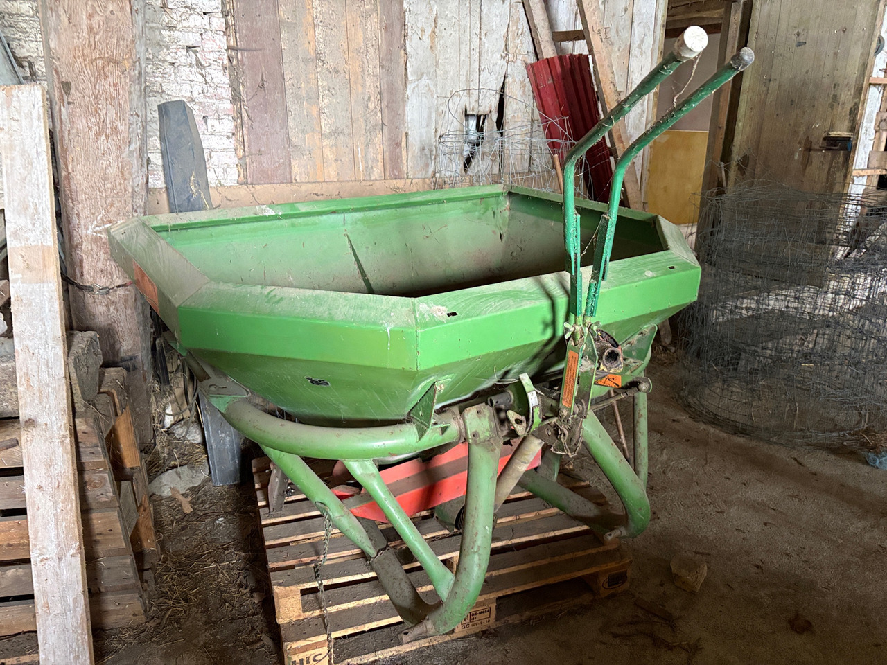 Amazone ZA-F 803 - Distribuidor de fertilizantes: foto 1 Amazone ZA-F 803 - Distribuidor de fertilizantes: foto 1