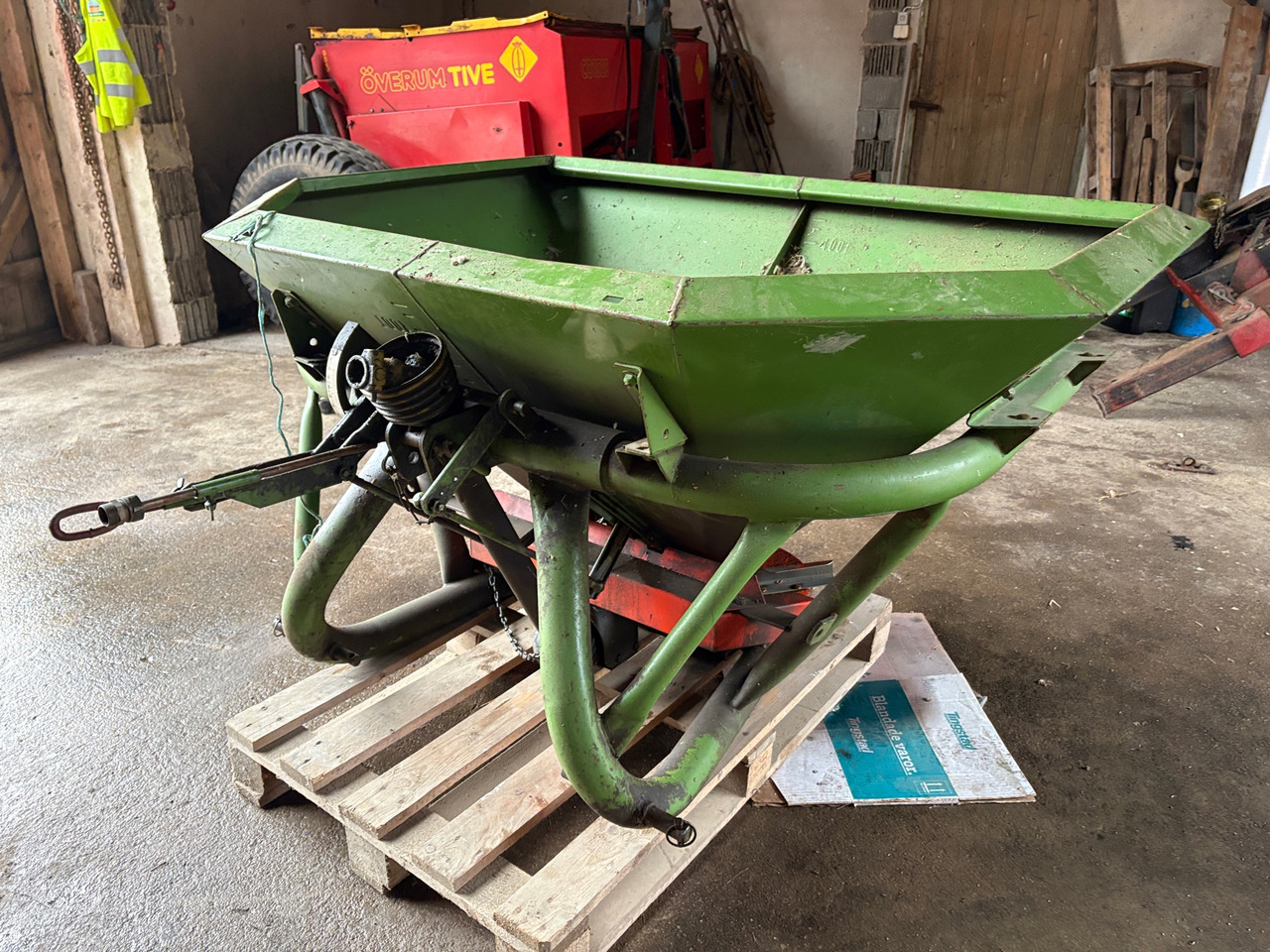 Amazonen werke ZA-F 603 - Distribuidor de fertilizantes: foto 1 Amazonen werke ZA-F 603 - Distribuidor de fertilizantes: foto 1