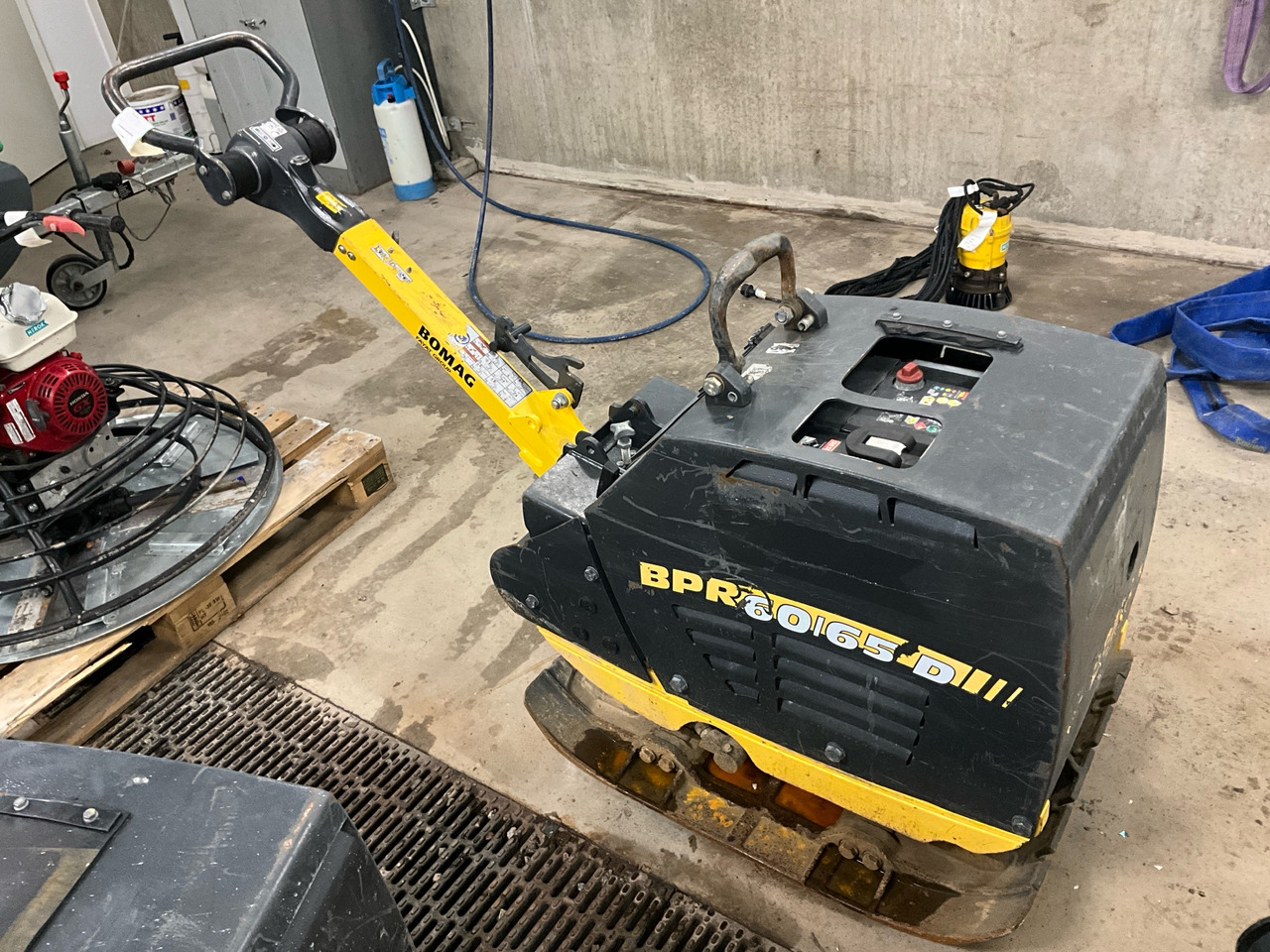 Bomag BPR 60/65 D - Placas vibratórias: foto 1 Bomag BPR 60/65 D - Placas vibratórias: foto 1