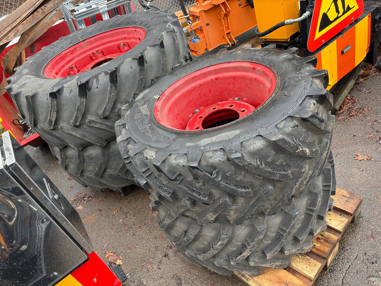 Fendt - Pneu para Máquina agrícola: foto 1 Fendt - Pneu para Máquina agrícola: foto 1