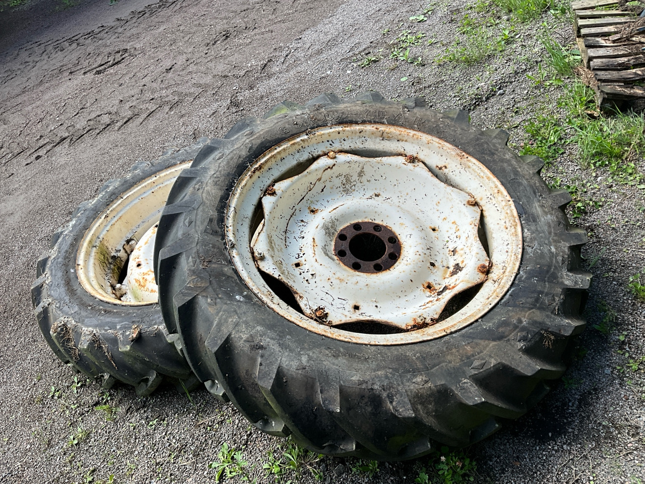 Goodyear 13,6/12R38 - Pneu para Máquina agrícola: foto 1 Goodyear 13,6/12R38 - Pneu para Máquina agrícola: foto 1