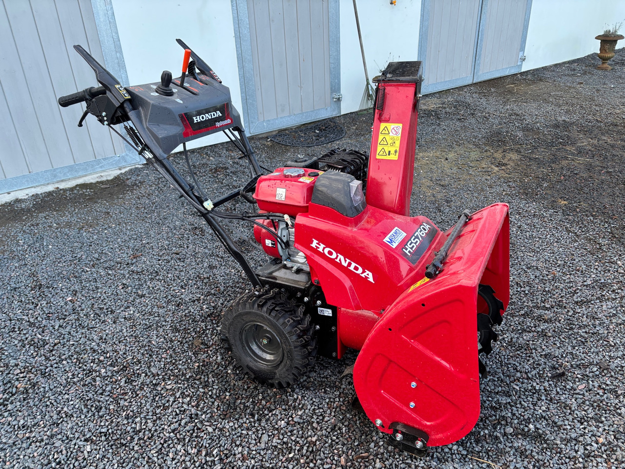 Honda HSS760A - Removedor de neve: foto 1 Honda HSS760A - Removedor de neve: foto 1