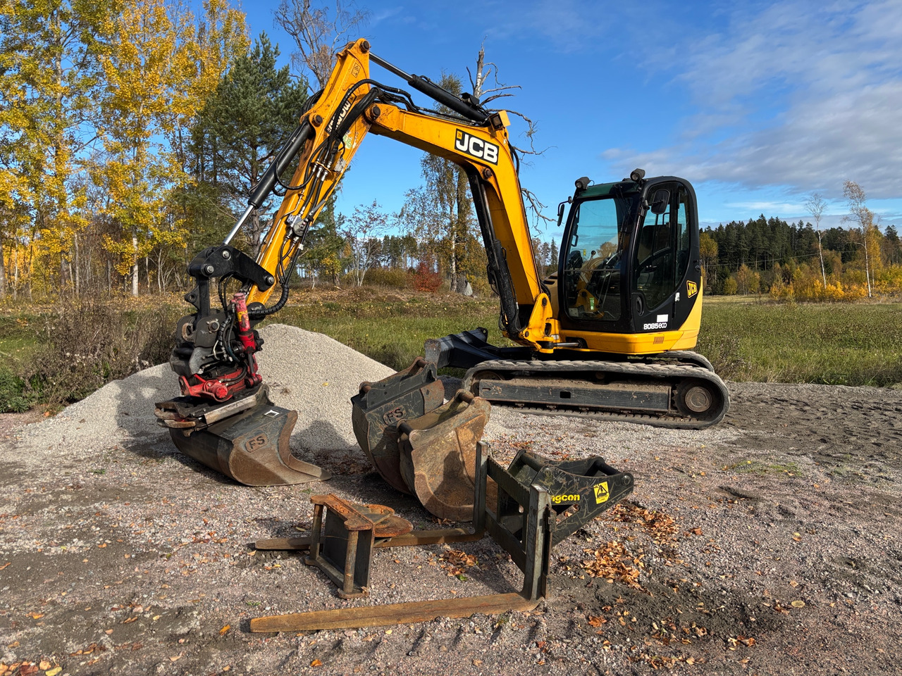 JCB 8085 ZTS - Escavadeira: foto 1 JCB 8085 ZTS - Escavadeira: foto 1