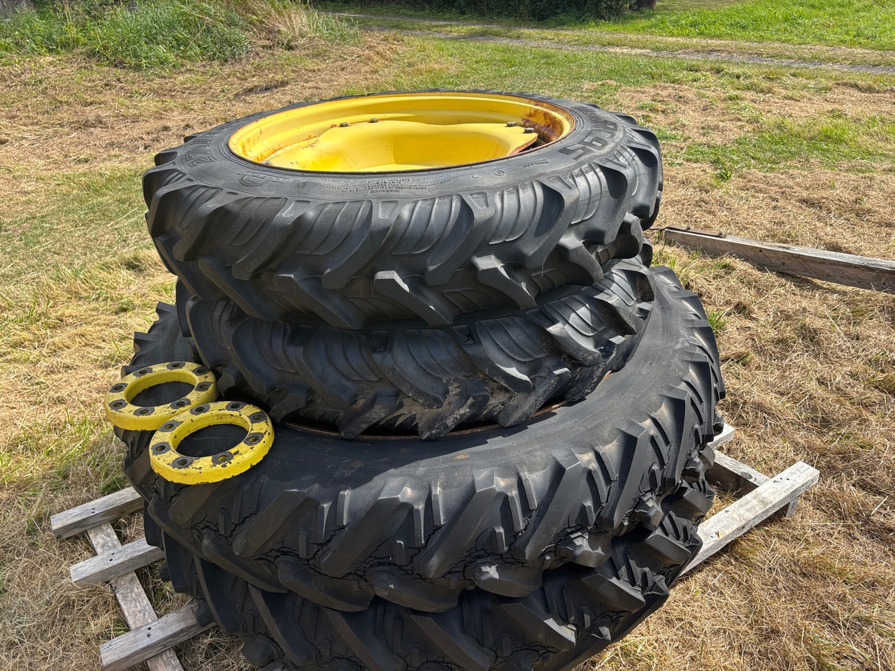 John Deere 270/95R32 / 12.4R46 - Pneu para Máquina agrícola: foto 1 John Deere 270/95R32 / 12.4R46 - Pneu para Máquina agrícola: foto 1