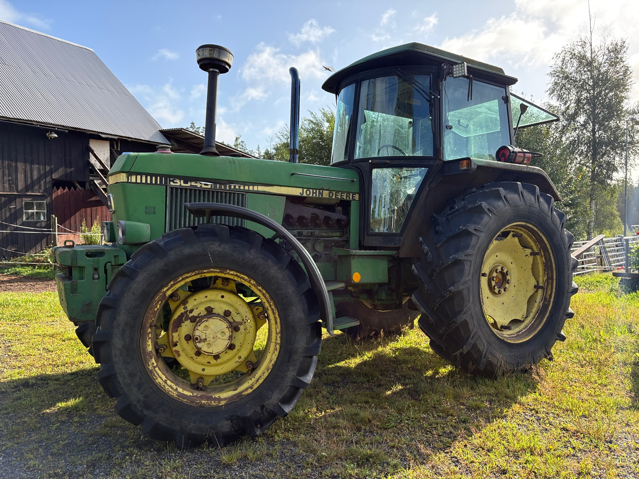 John Deere 3040 - Trator: foto 1 John Deere 3040 - Trator: foto 1