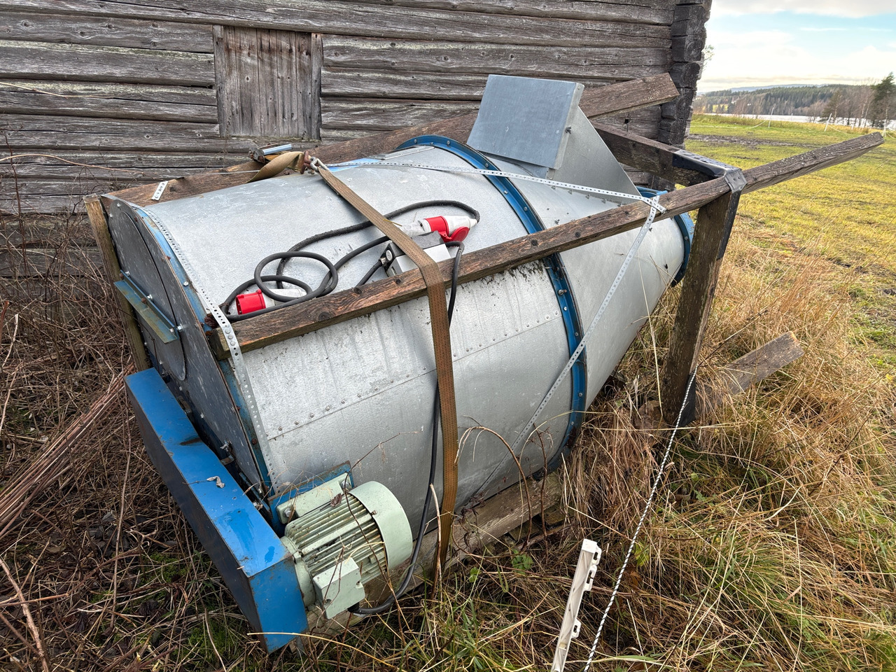 MAFA B1 - Equipamento de gado: foto 1 MAFA B1 - Equipamento de gado: foto 1