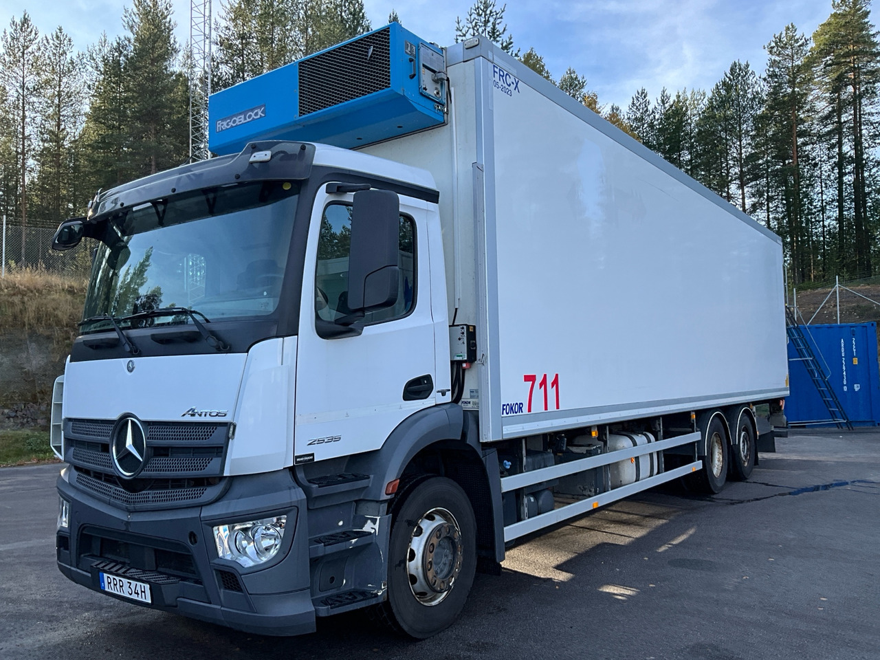 Mercedes-Benz Antos 2535 - Camião frigorífico: foto 1 Mercedes-Benz Antos 2535 - Camião frigorífico: foto 1
