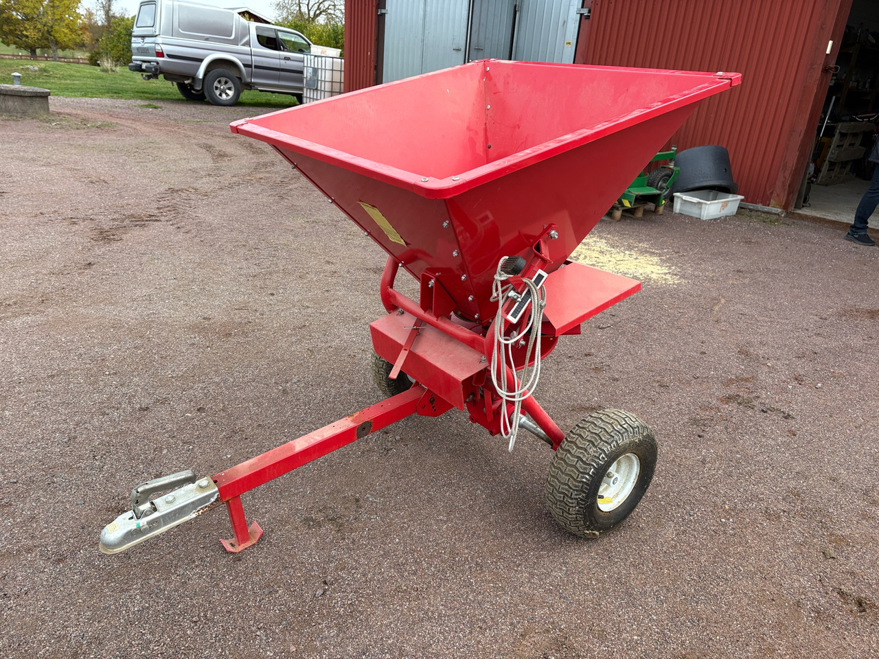 P. Lindberg 350 LV ATV - Distribuidor de fertilizantes: foto 1 P. Lindberg 350 LV ATV - Distribuidor de fertilizantes: foto 1