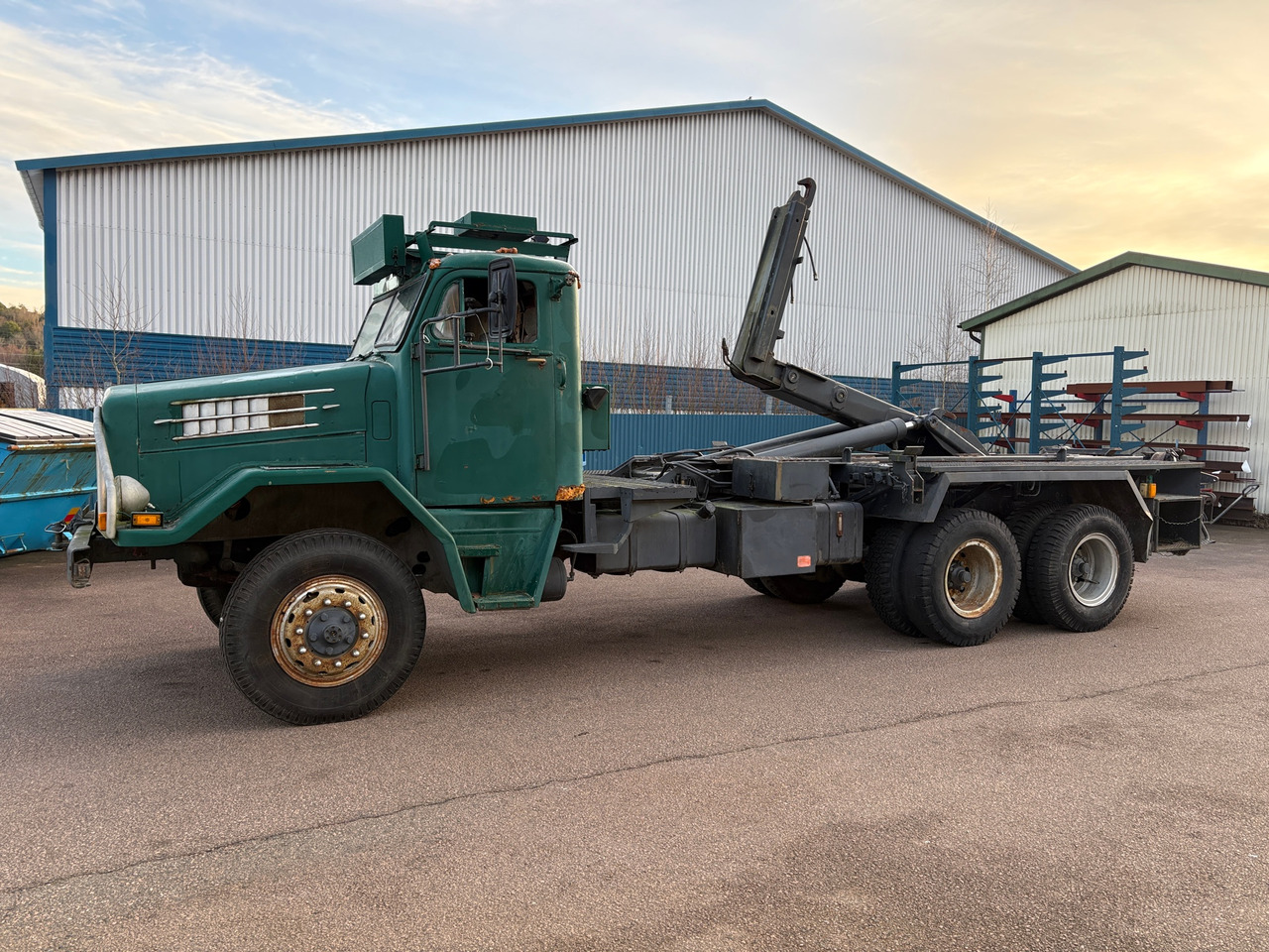 Scania LA82B Förlängd - Camião polibenne: foto 1 Scania LA82B Förlängd - Camião polibenne: foto 1