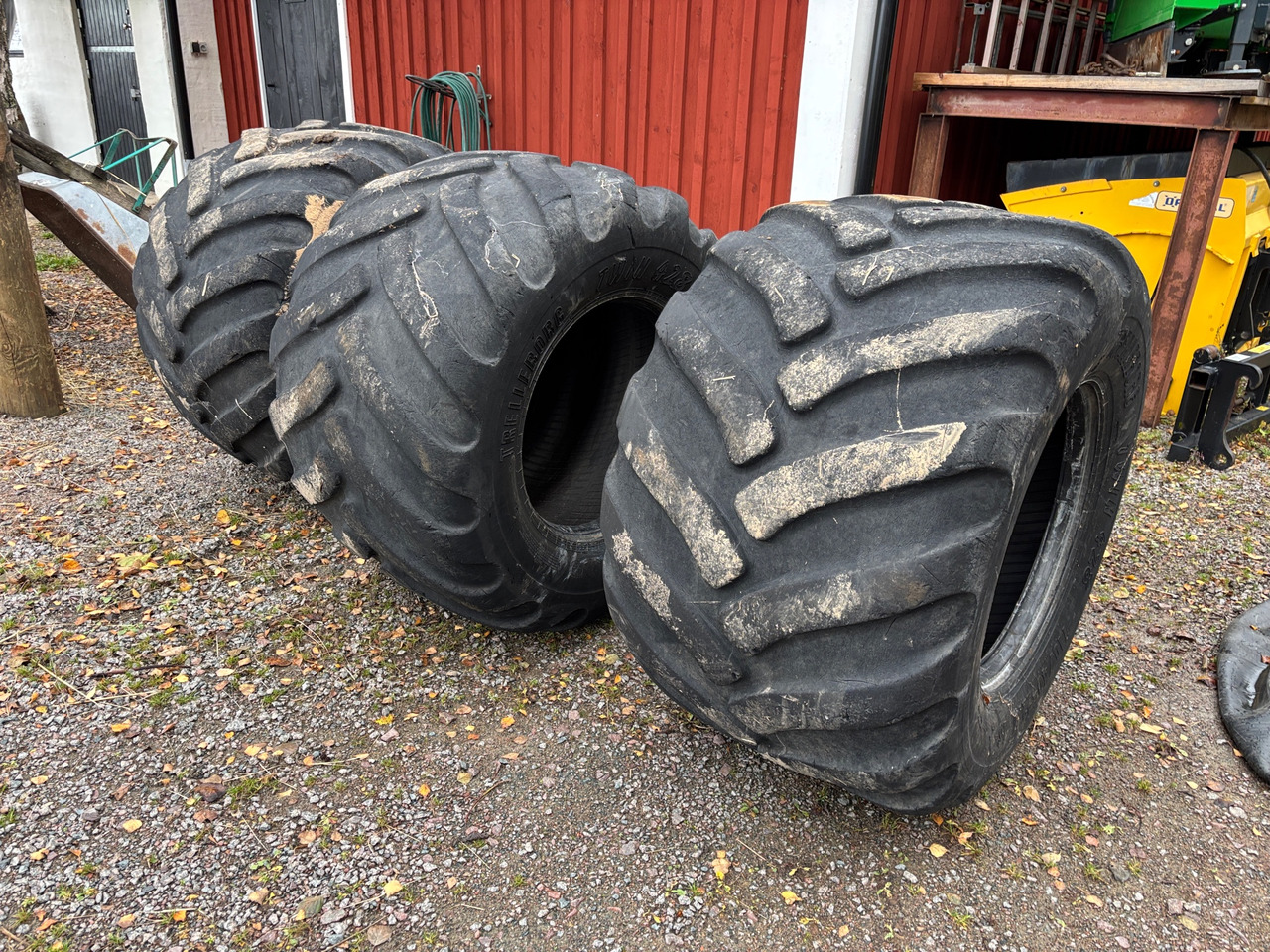 Trelleborg 710/40-22 - Pneu para Máquina de construção: foto 1 Trelleborg 710/40-22 - Pneu para Máquina de construção: foto 1