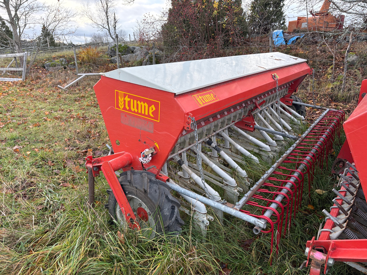Tume KK 300 - Máquina para semear: foto 1 Tume KK 300 - Máquina para semear: foto 1